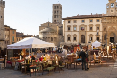 Un gazebo personalizzato per partecipare ai mercatini
