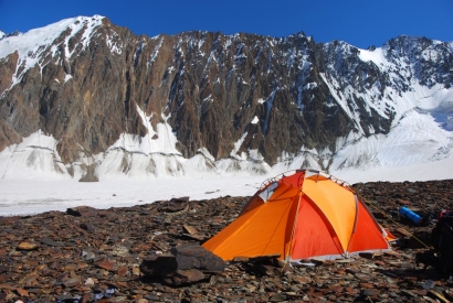 Tende da campeggio impermeabili: rifugio perfetto per il trekking no limits